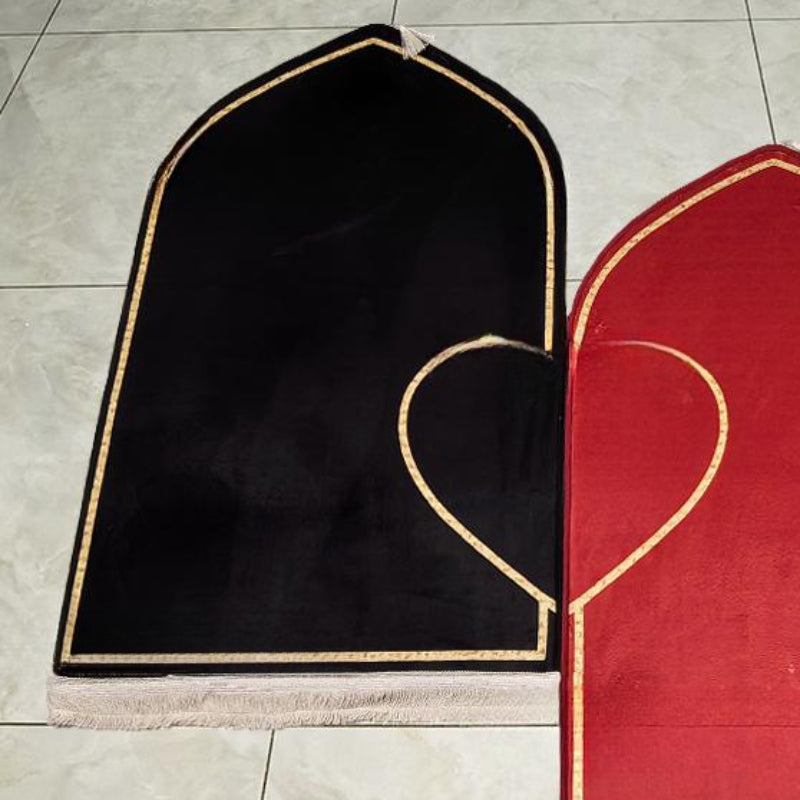 HA1238 2pcs Set Heart-Shaped Flannel Printed Blanket and Prayer Mat