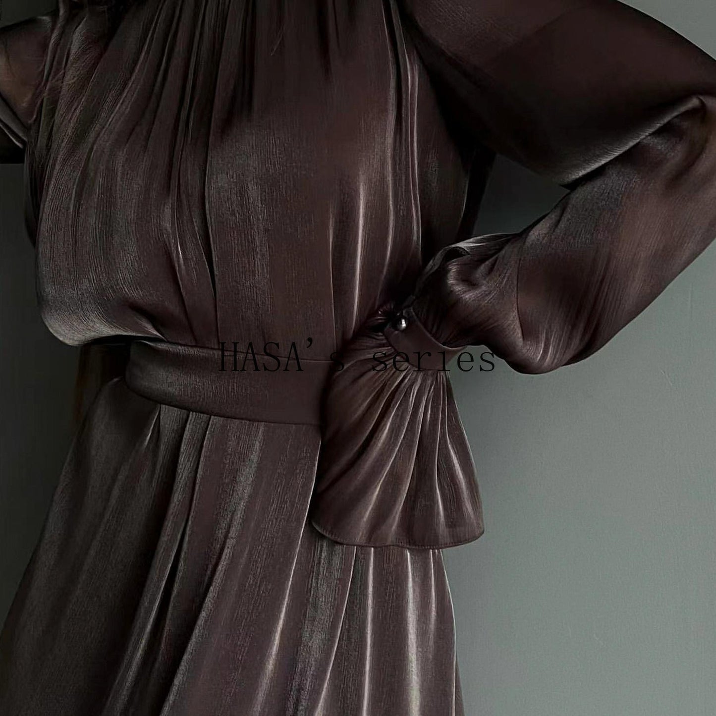 HS4857 A High-necked, Belted Dress, A Classic Style That Exudes Elegant Charm.