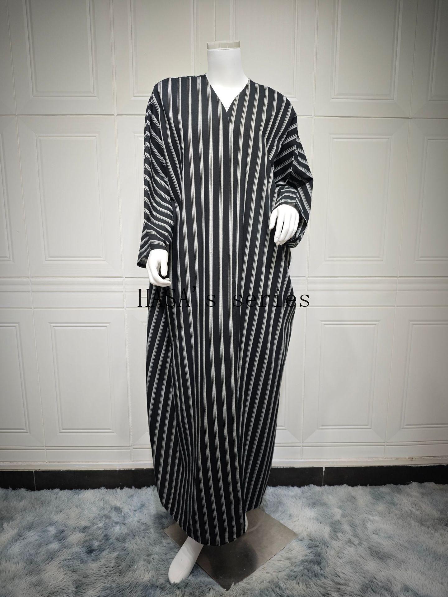 HS5096 Stylish Black and White Striped Long Coat with A Loose-fitting, Open-front Design.