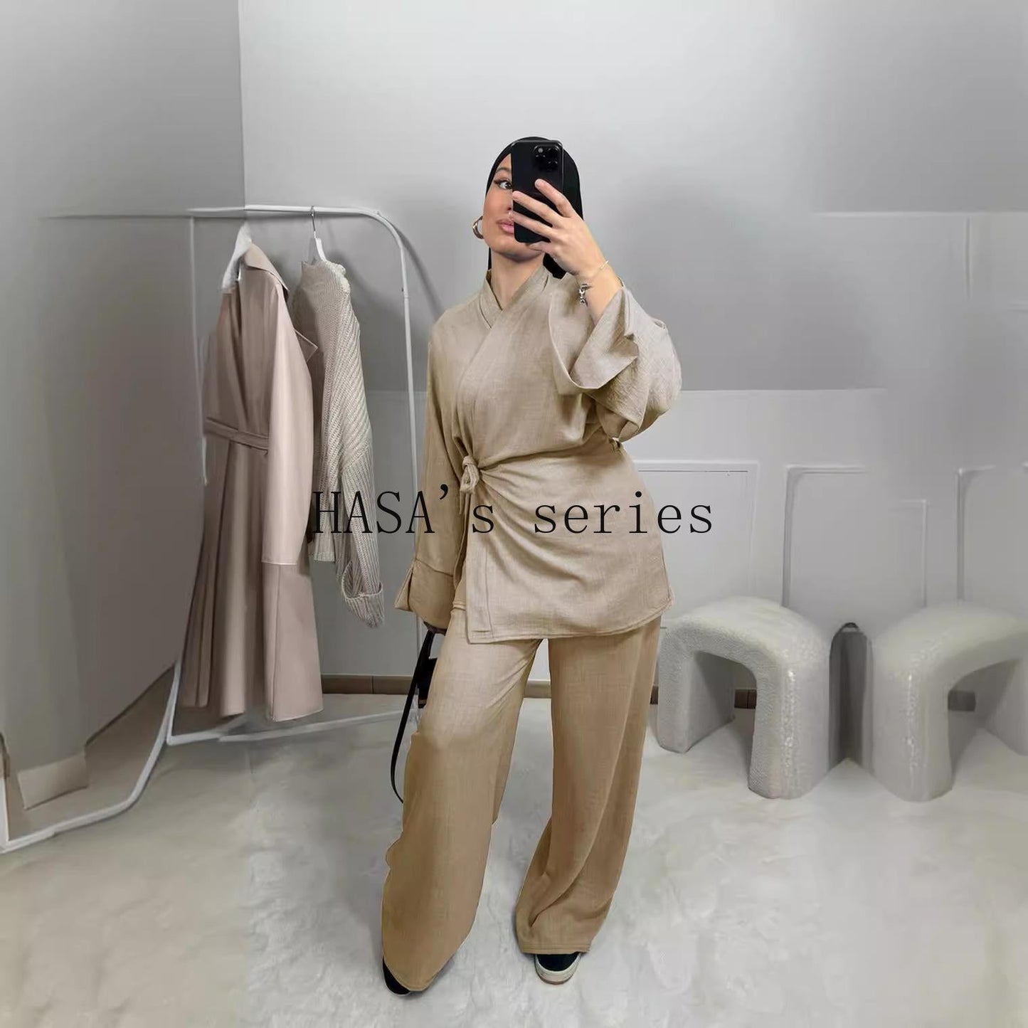 HS4830 A Simple, Tie-front Top Paired with Wide-leg Pants – A Comfortable Two-piece Set Suitable for Everyday Wear.