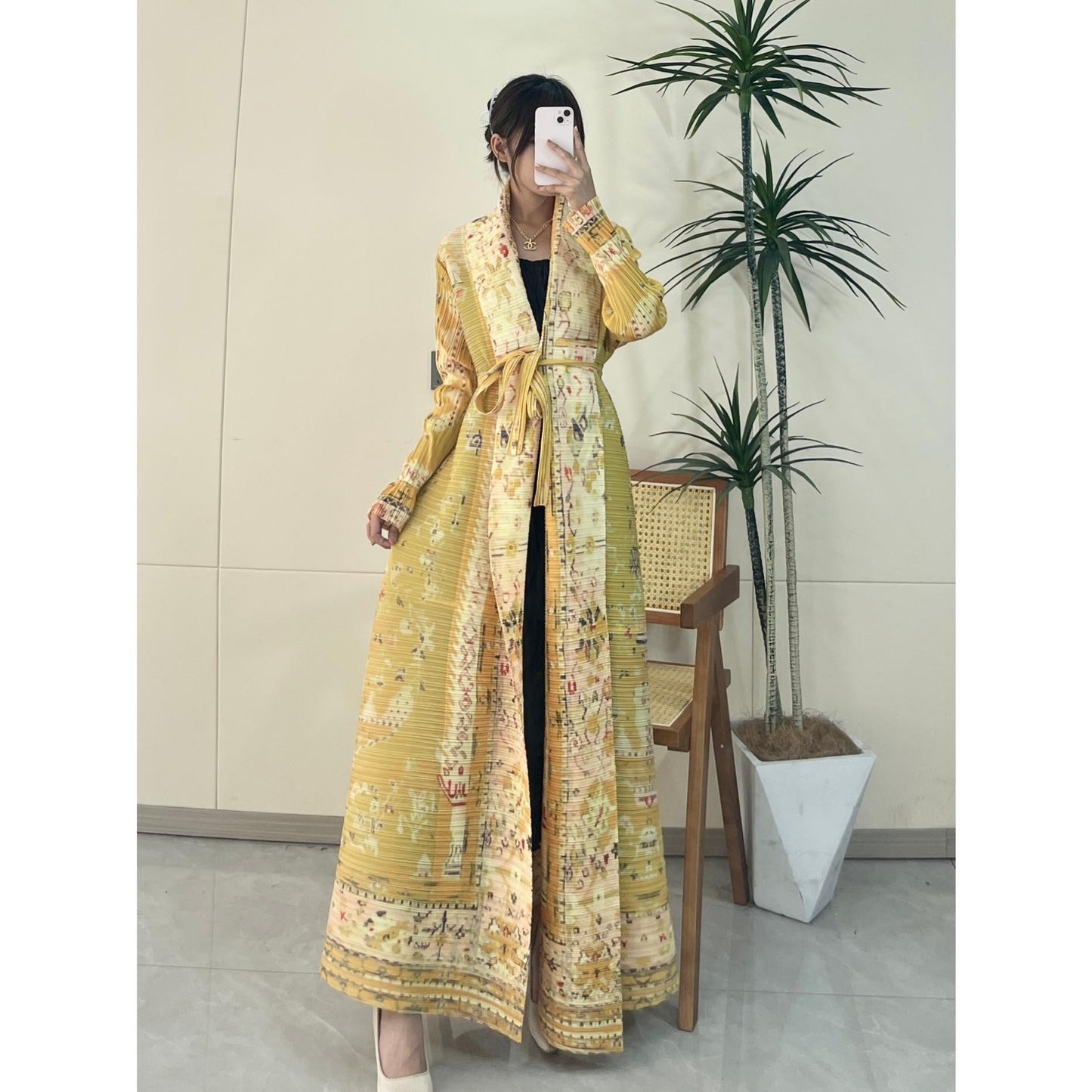 HS5843 Retro Warm Yellow Floral Textured Open-front Long Coat