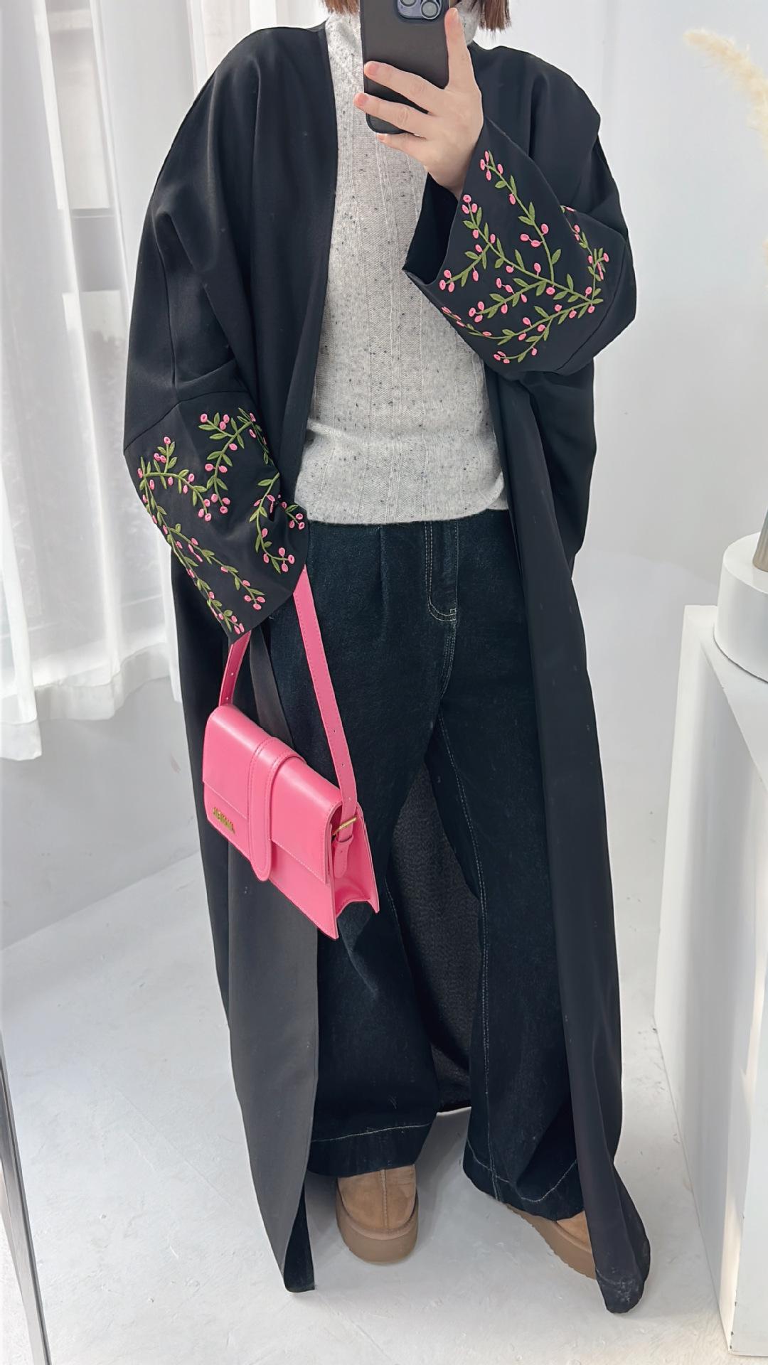 HAYA HAYA1046 Flower Embroidery Elegant Cardigan Robe