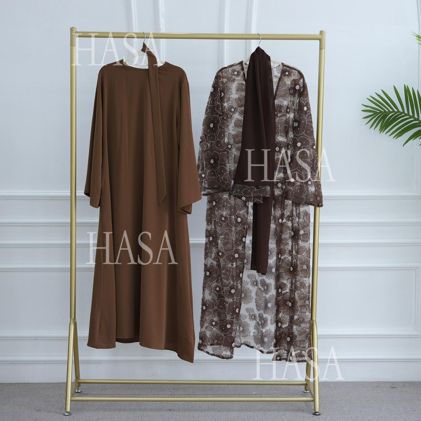 HS6625 Dreidimensionale, Perlenbesetzte Strickjacke Mit Blumenmuster, Die Mit Einer Inneren Schicht Oder Einem Kopftuch Kombiniert Werden Kann.