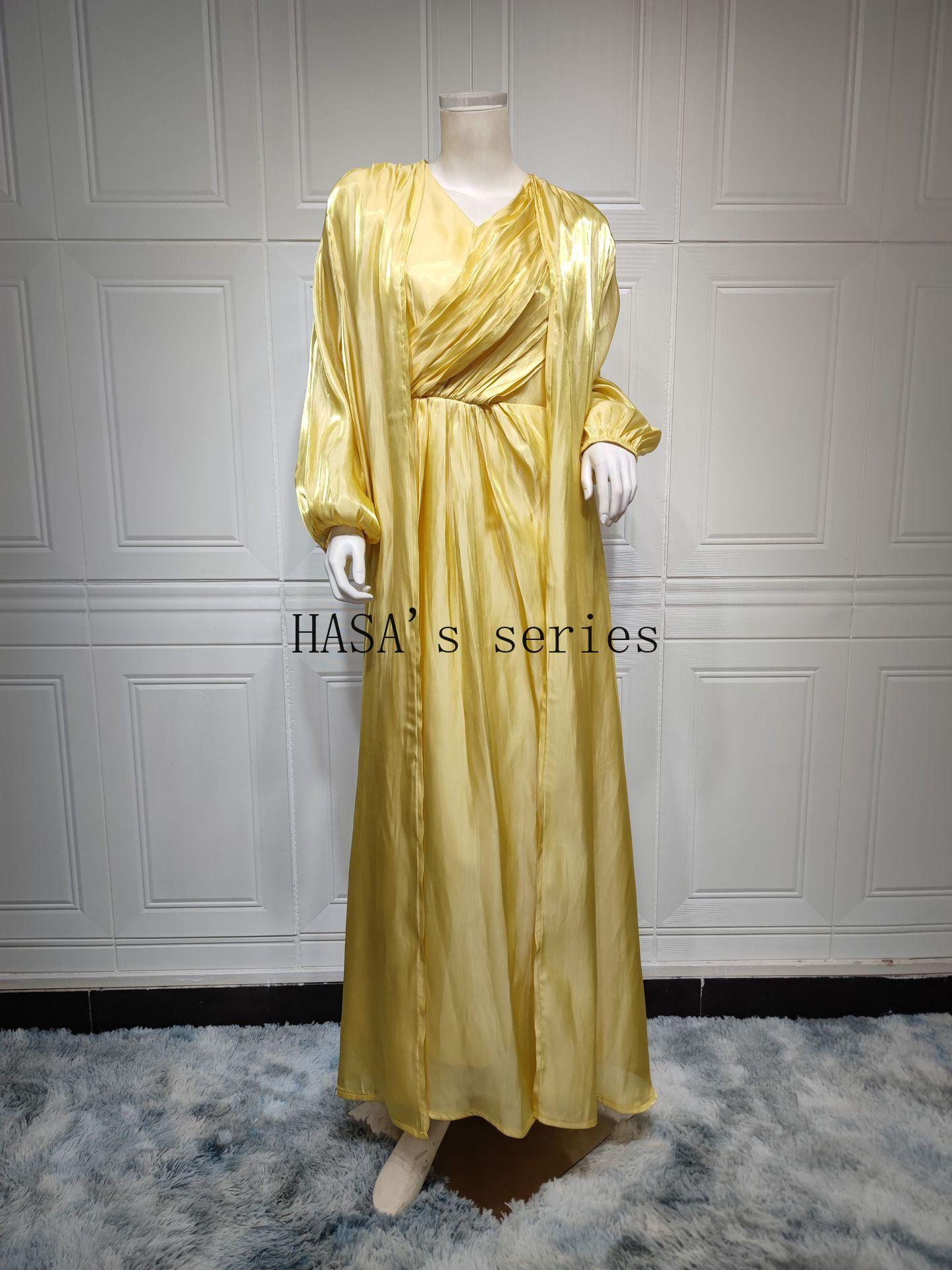 HS5094 Simple yet elegant and lustrous silk suit, featuring an elegantly pleated two-piece dress design.