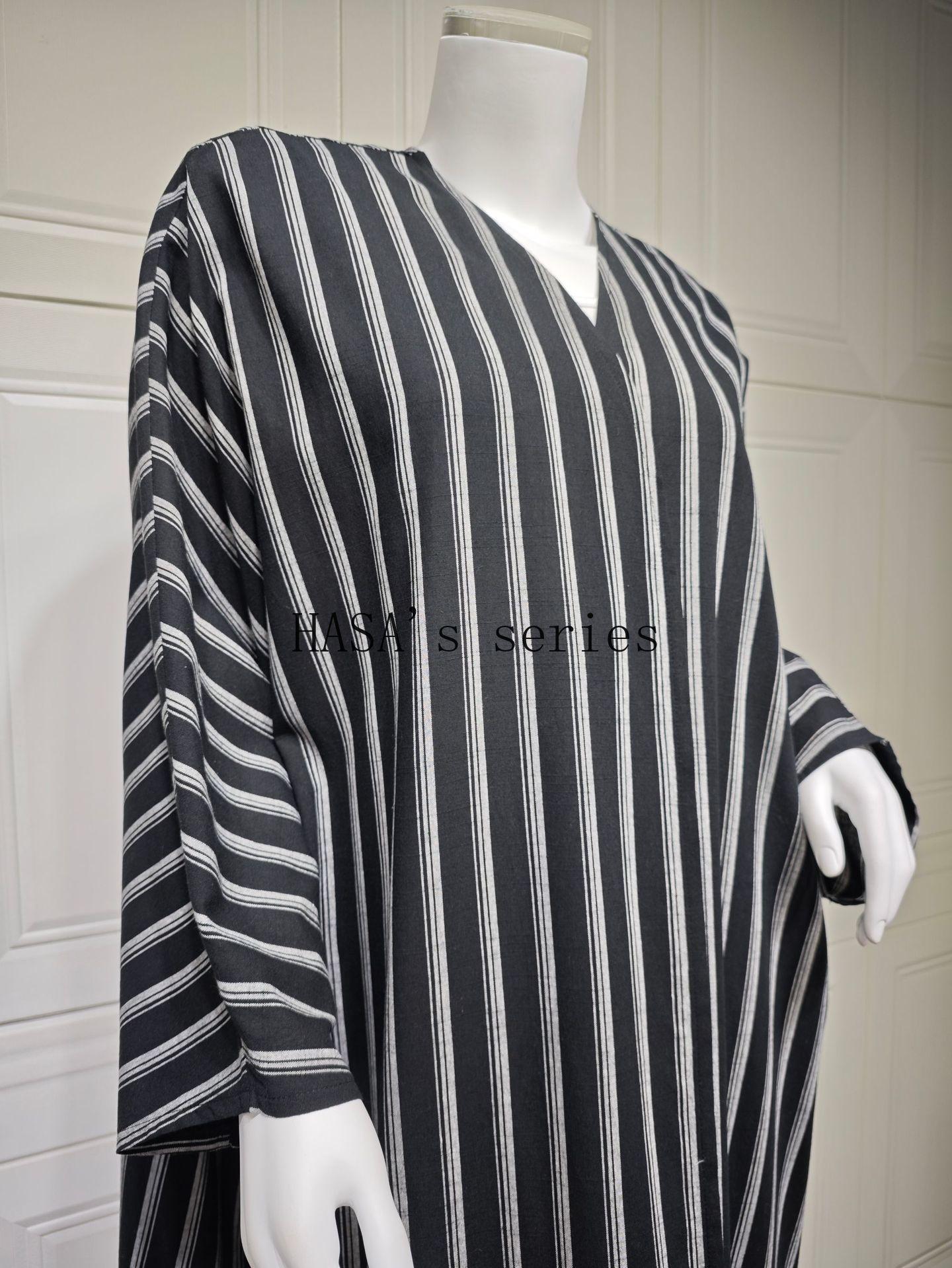 HS5096 Stylish Black and White Striped Long Coat with A Loose-fitting, Open-front Design.