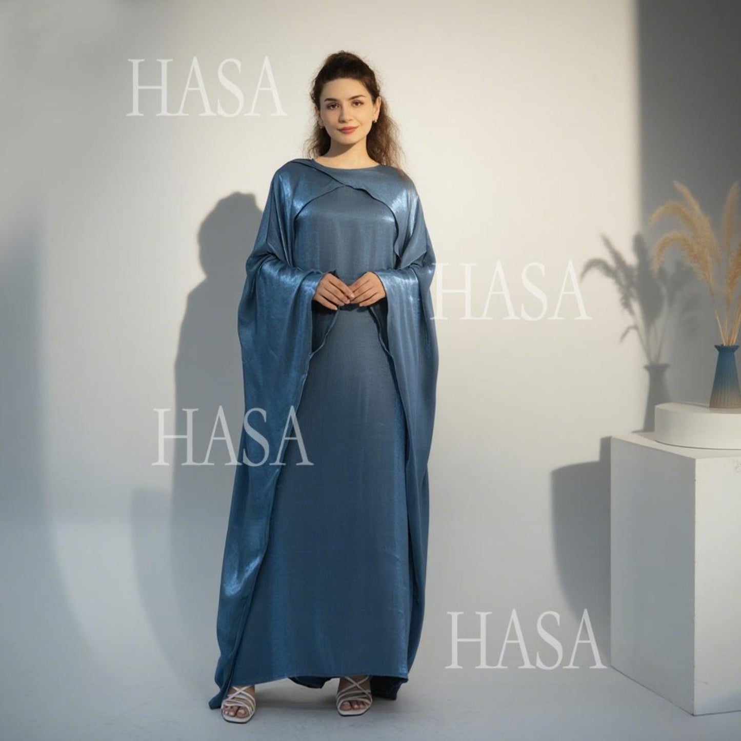 HA6584 Solid Color Beaded Loose Elegant Robe Dress