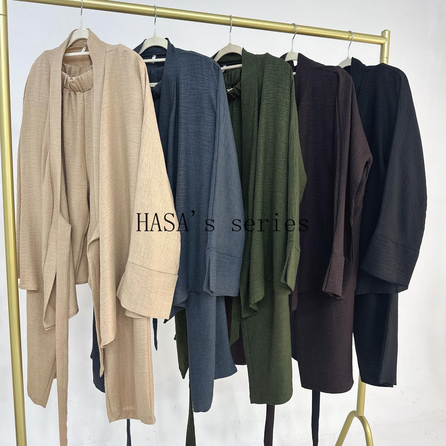 HS4830 A Simple, Tie-front Top Paired with Wide-leg Pants – A Comfortable Two-piece Set Suitable for Everyday Wear.