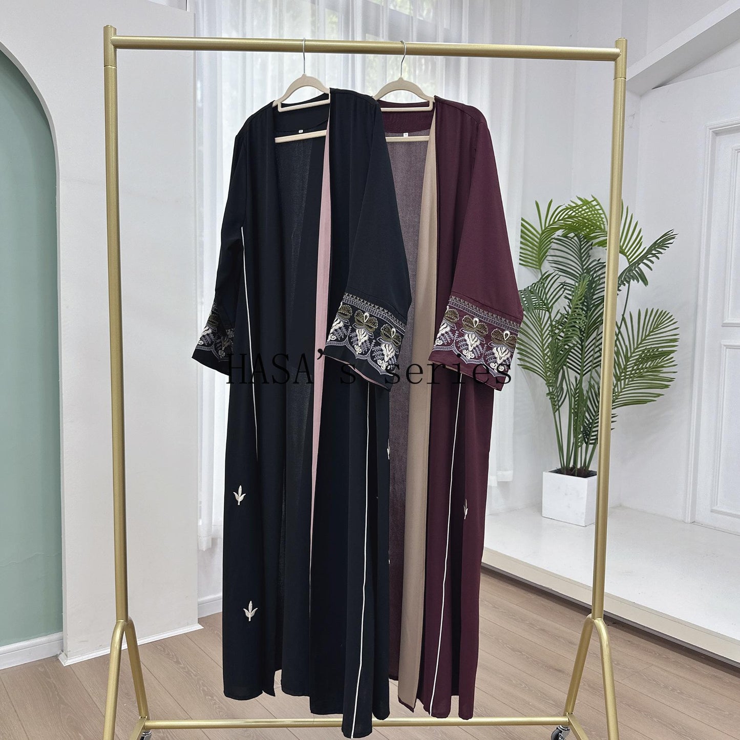 HS4849 Exquisite Embroidered Open-front Long Robe