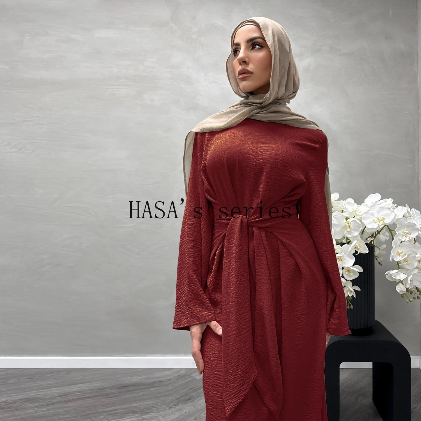 HS4828 An Elegant Dress with A Soft, Tie-up Design and A Naturally Flowing, Long Silhouette.