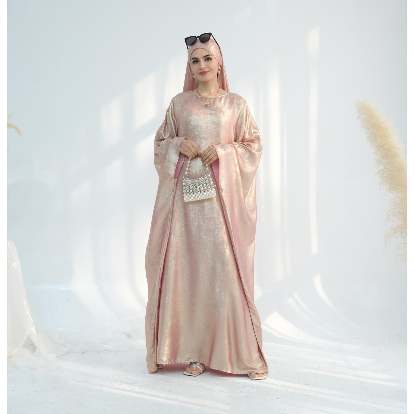 HA5878 A Glossy Dress That Combines Softness and Fluidity