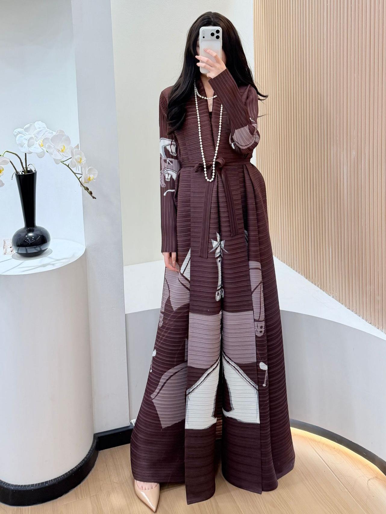 HS6718 Questrian Elegance | Brown Abaya with Horse Motifs