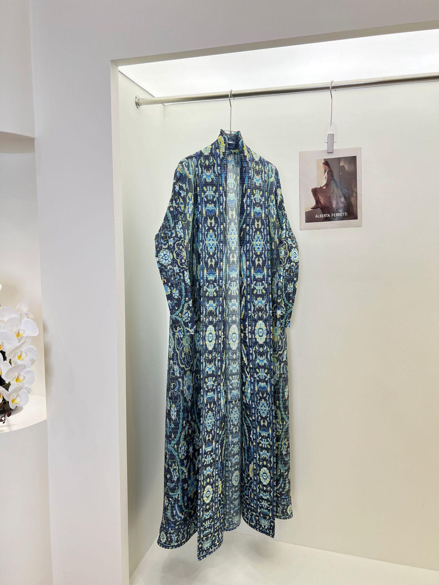 HS6716 Rtisan Elegance  Blue Printed Abaya with Traditional Motifs