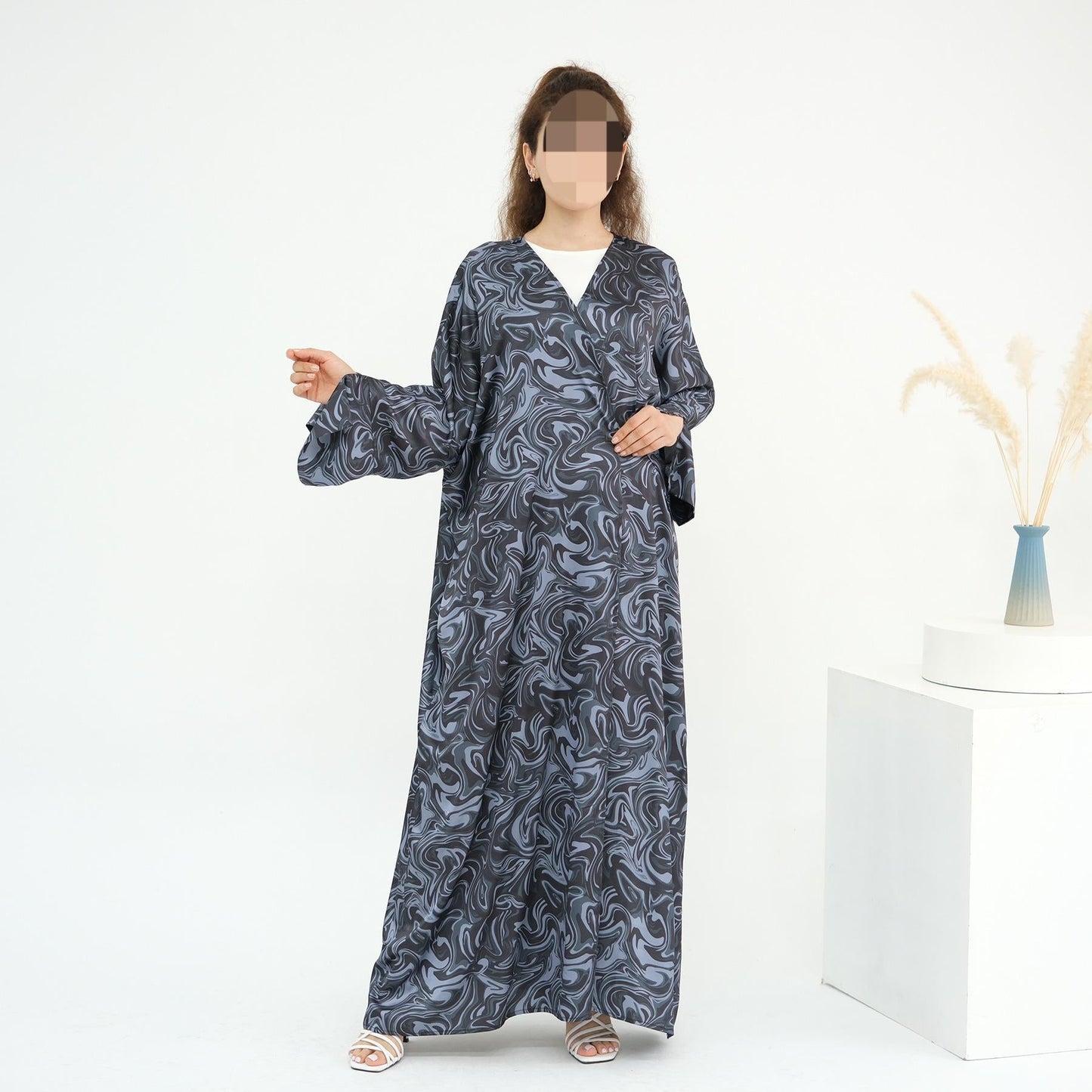 HA6555 Fashionable printed long-sleeved dress with an ankle-length cardigan style