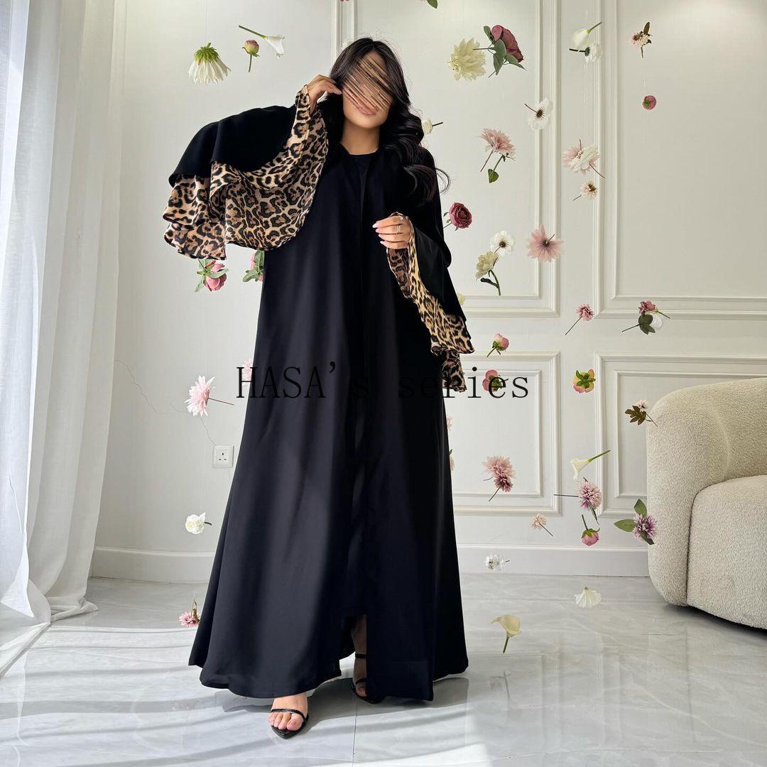 HS5103 A black robe with leopard print details, a simple and elegant cardigan-style dress.