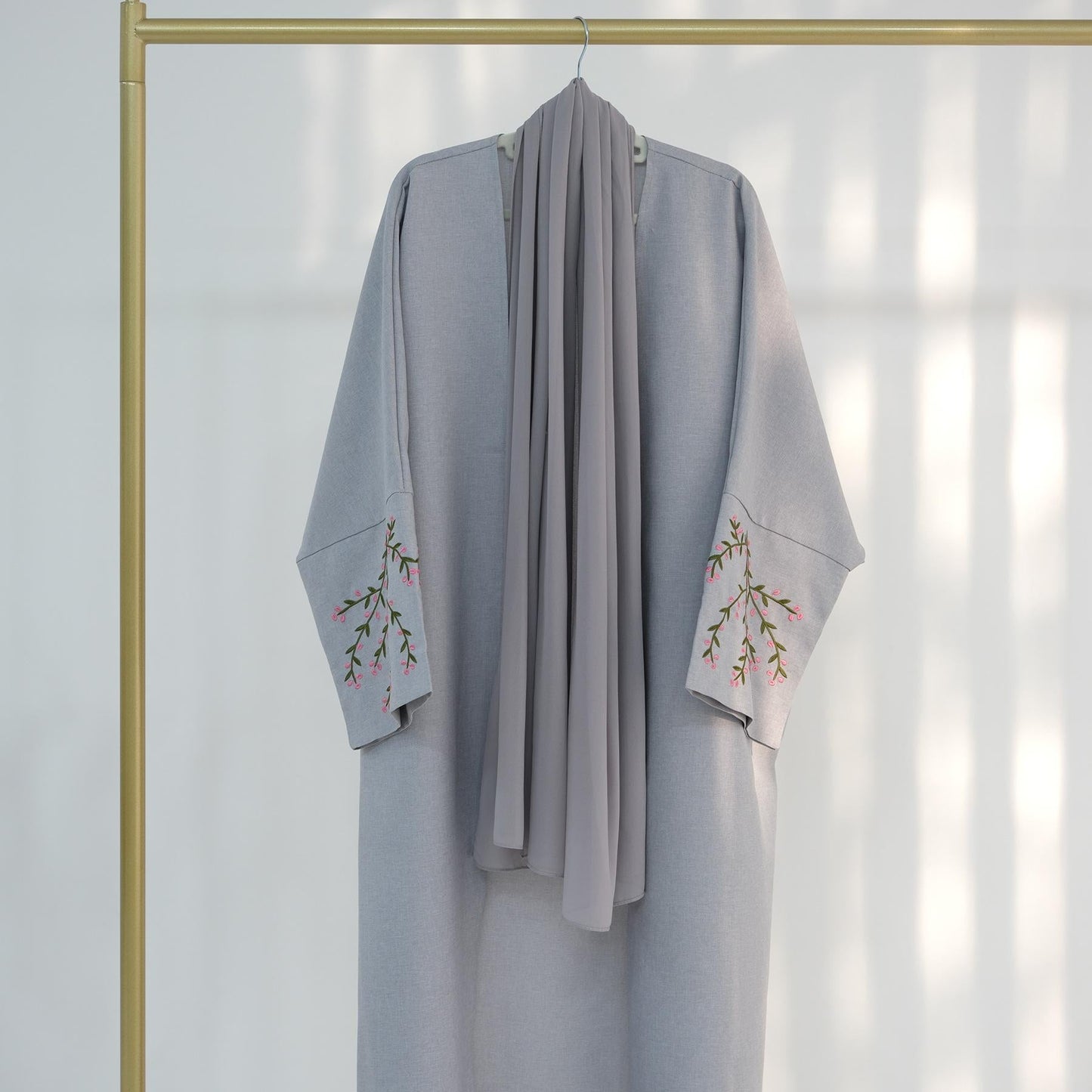 HAYA HAYA1046 Flower Embroidery Elegant Cardigan Robe