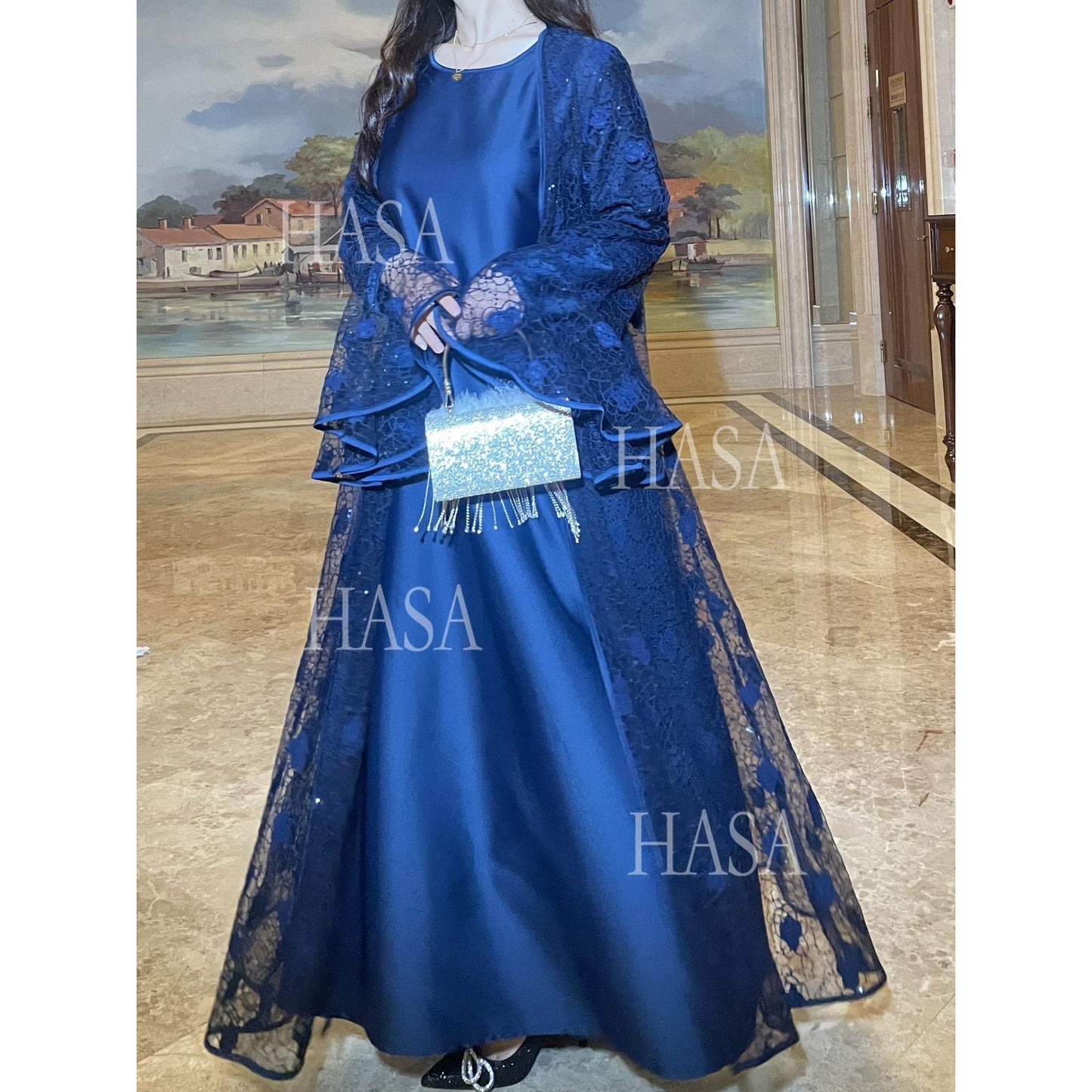HA6488 Two-piece long dress with flared sleeves and lace sequined cape