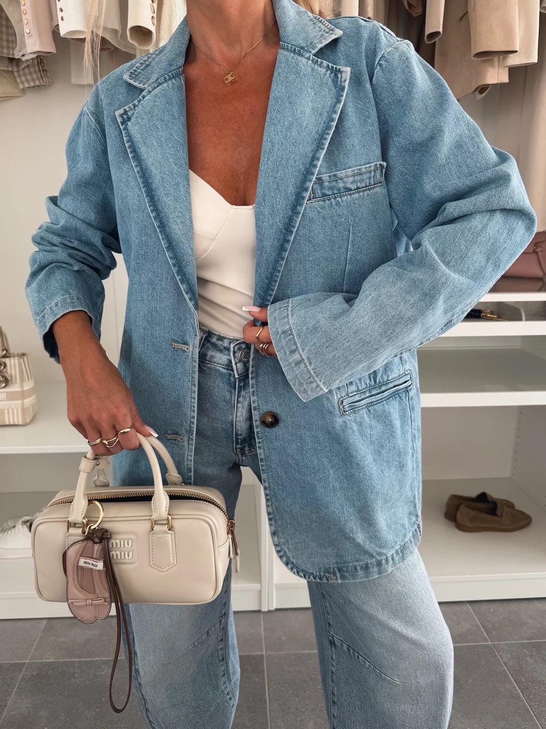 HA6181 Fashionable Casual Loose Washed Blue Denim Women's Blazer