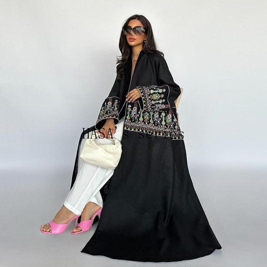 HS5102 Simple Embroidered Long Robe/jacket with A Loose and Comfortable Open-front Design.