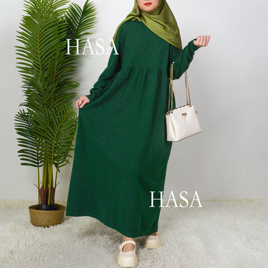 HAYA0116 Solid colour knitted long dress in Loose fitting waist