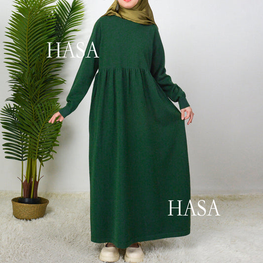 HAYA0116 Solid colour knitted long dress in Loose fitting waist